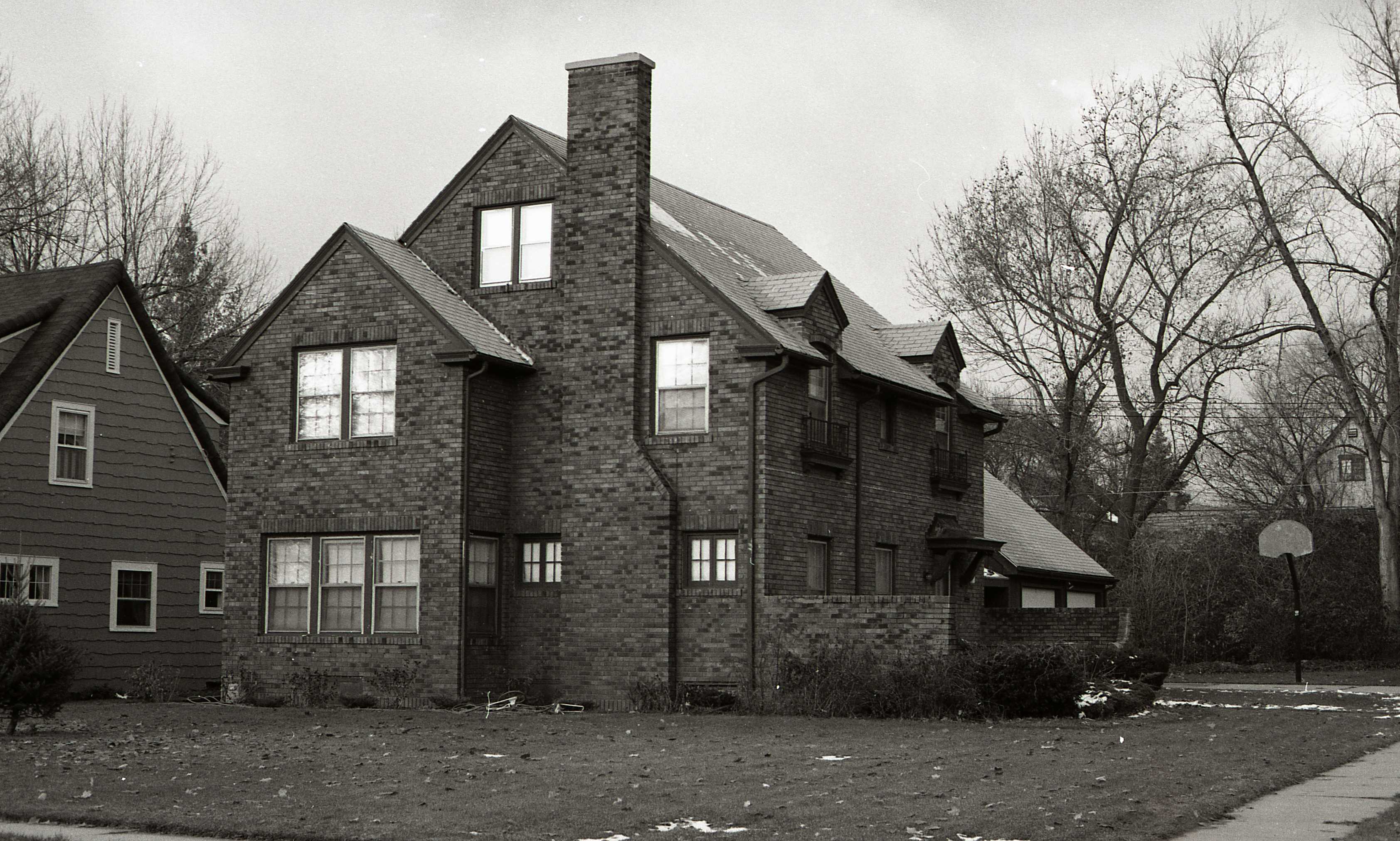 325 Sunnyside Street